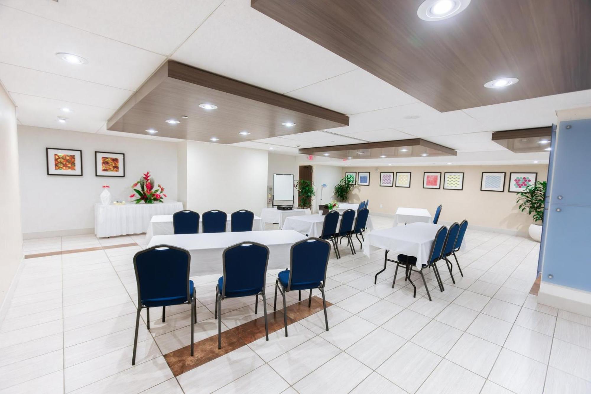Holiday Inn Express Waikiki By Ihg Honolulu Exteriér fotografie